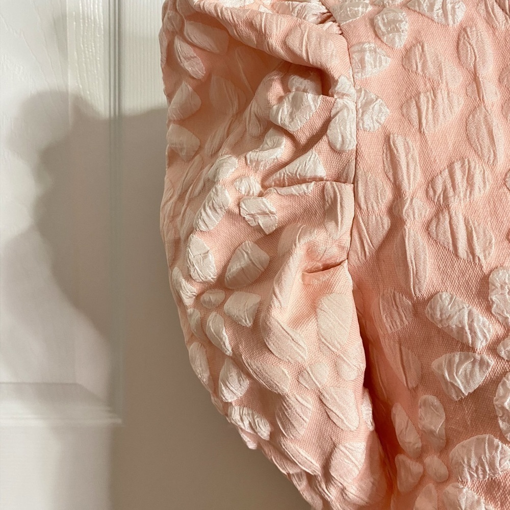 TCEC Pink Floral Textured Jacquard Top with Puff Short Sleeves - Picture 5 of 14